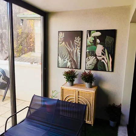 Apartment Escapadax