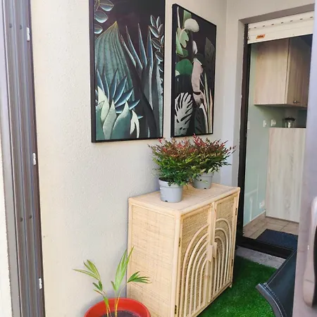 Escapadax Apartment *
